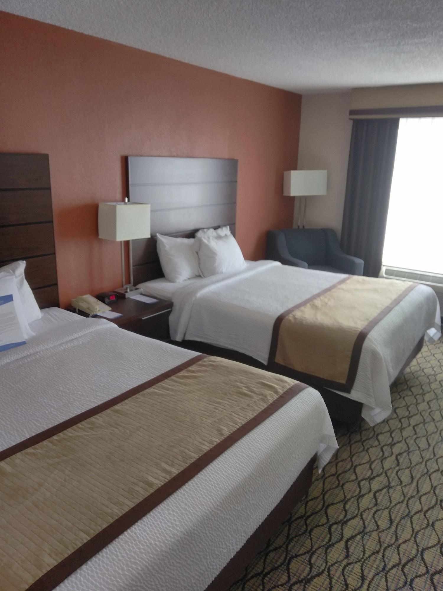 Hotel Baymont By Wyndham Madison Heights Detroit Area Exterior foto